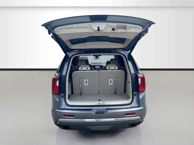 2022 GMC Acadia Denali