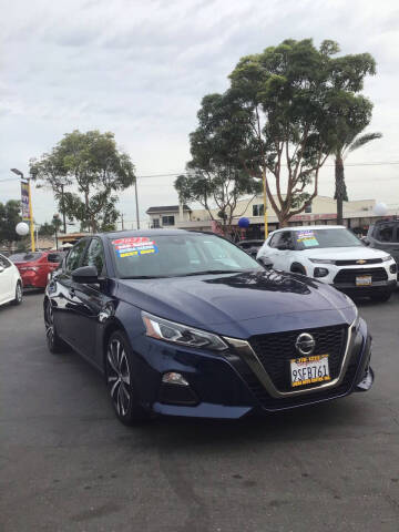 2022 Nissan Altima 2.5 SR