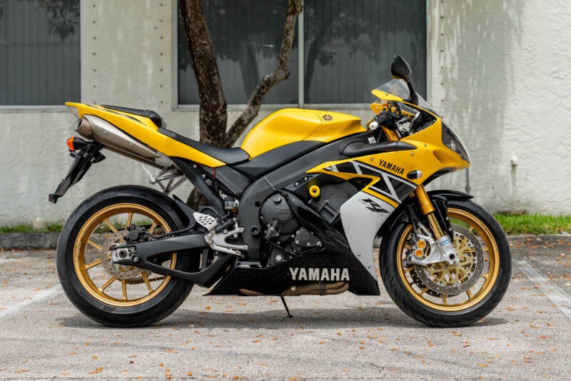 2006 Yamaha R1 & YSR80