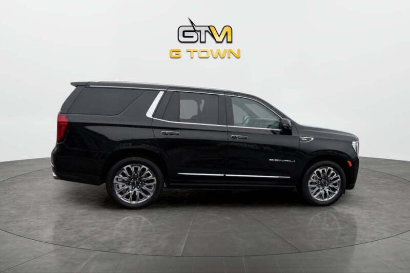 2023 GMC Yukon Denali Ultimate