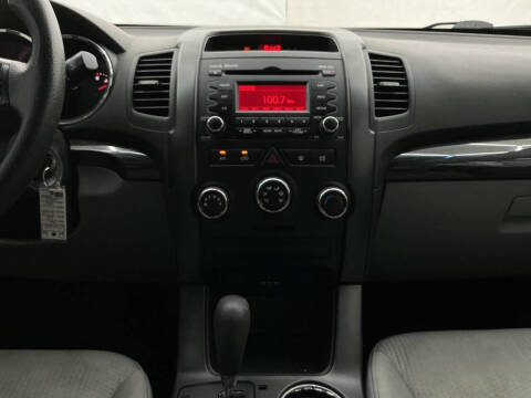 2011 Kia Sorento LX