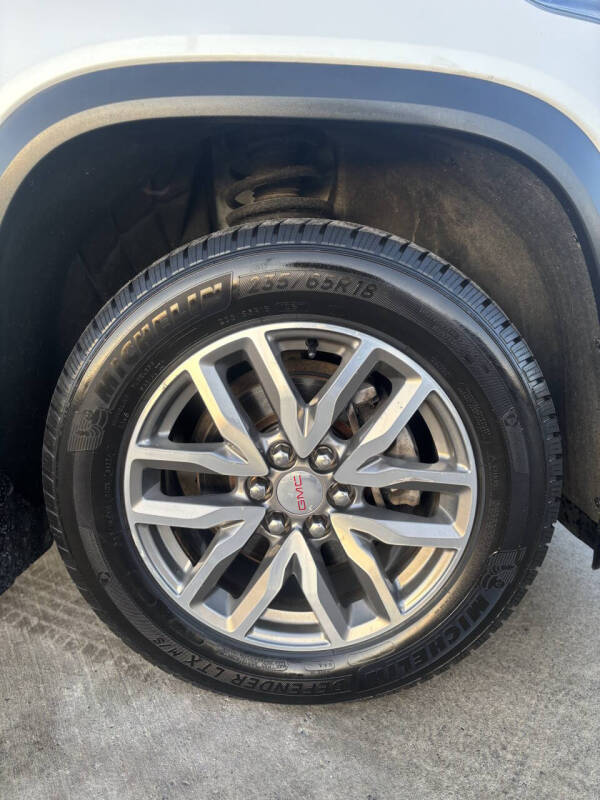 2018 GMC Acadia SLE-2