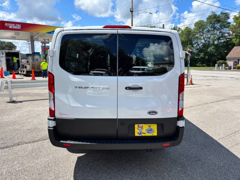 2024 Ford Transit 250