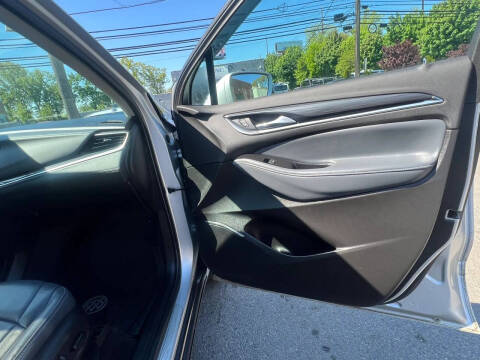 2018 Buick Enclave Essence
