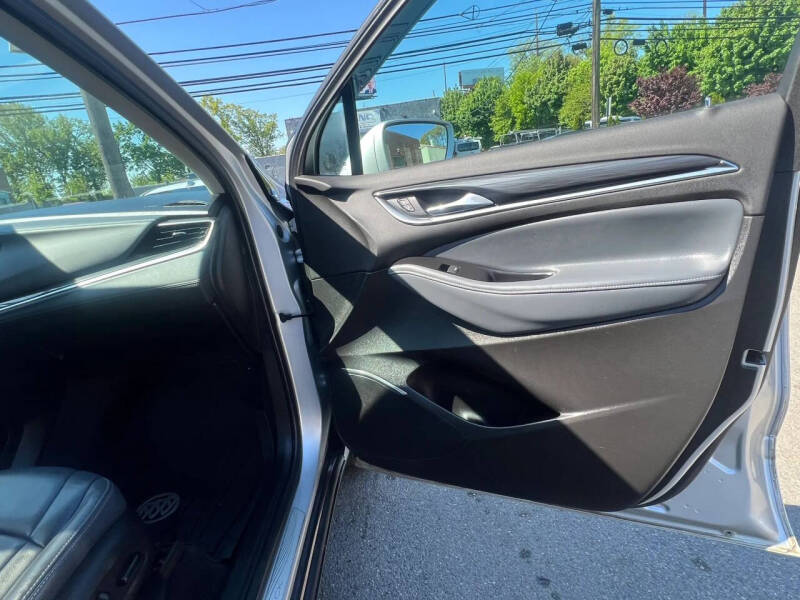 2018 Buick Enclave Essence