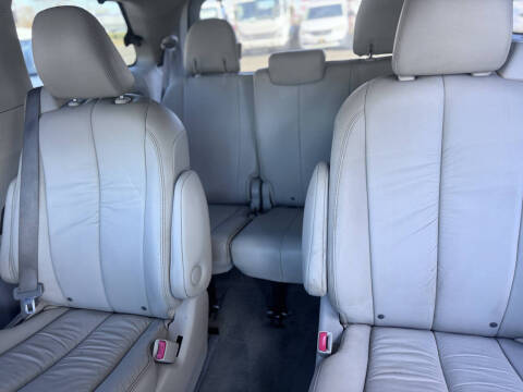 2012 Toyota Sienna Limited 7-Passenger