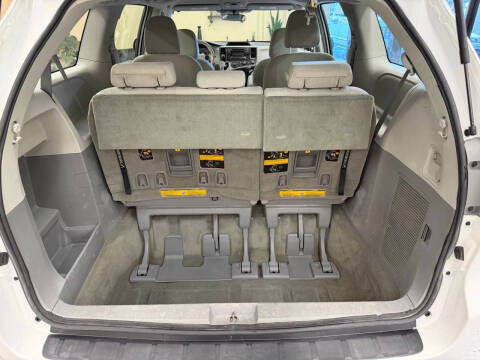 2013 Toyota Sienna L 7-Passenger