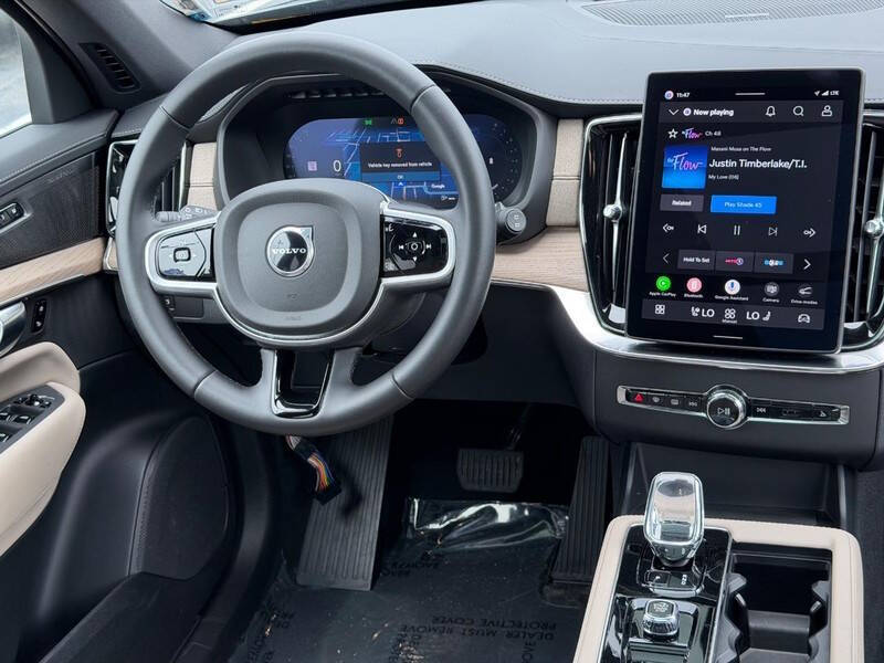 2026 Volvo XC90 B6 Plus 7P