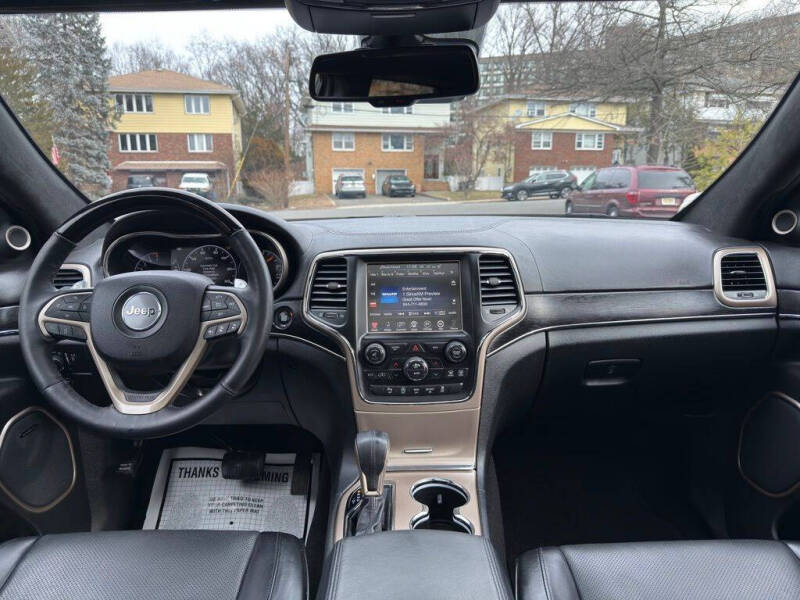 2016 Jeep Grand Cherokee Summit