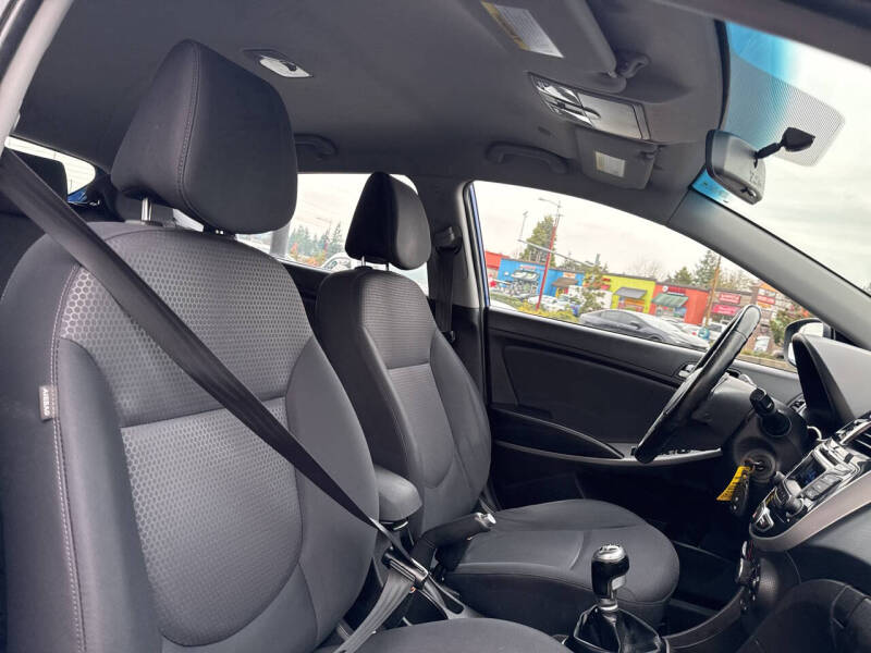 2015 Hyundai Accent Sport