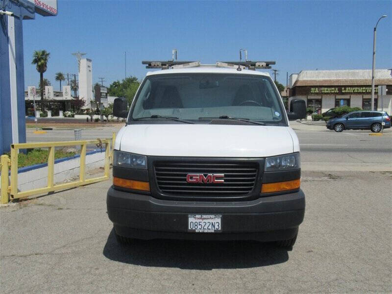 2022 GMC Savana 2500