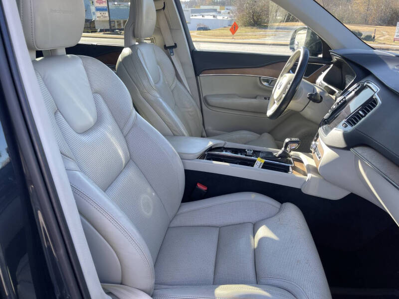 2017 Volvo XC90 T6 Inscription