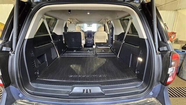 2023 Ford Expedition MAX Platinum