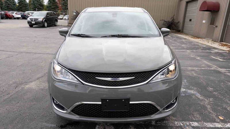 2020 Chrysler Pacifica Touring