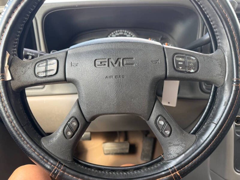 2003 GMC Yukon SLT