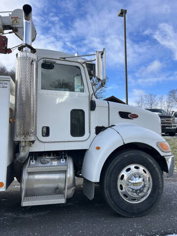 2006 Peterbilt 335 Mechanic's Truck