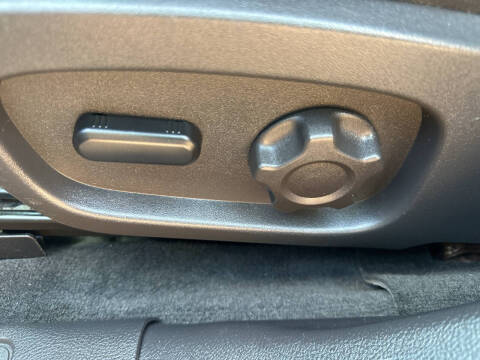 2011 Ford Taurus SEL