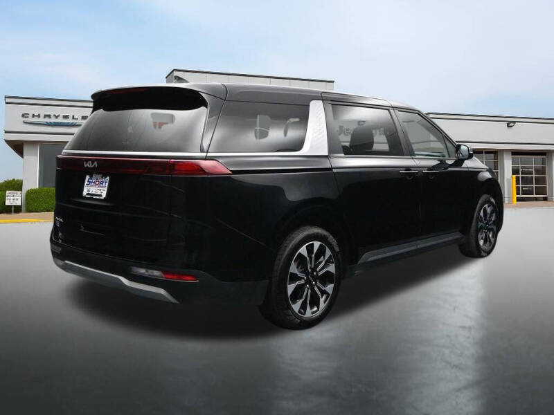 2024 Kia Carnival EX