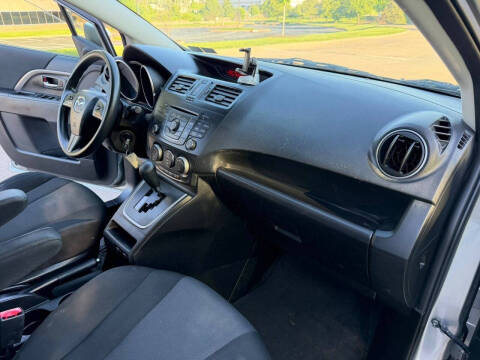 2013 Mazda MAZDA5 Sport