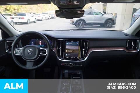 2024 Volvo S60 B5 Plus Dark Theme