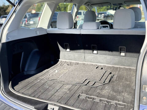 2015 Subaru Forester 2.5i