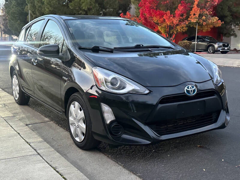 2015 Toyota Prius c One