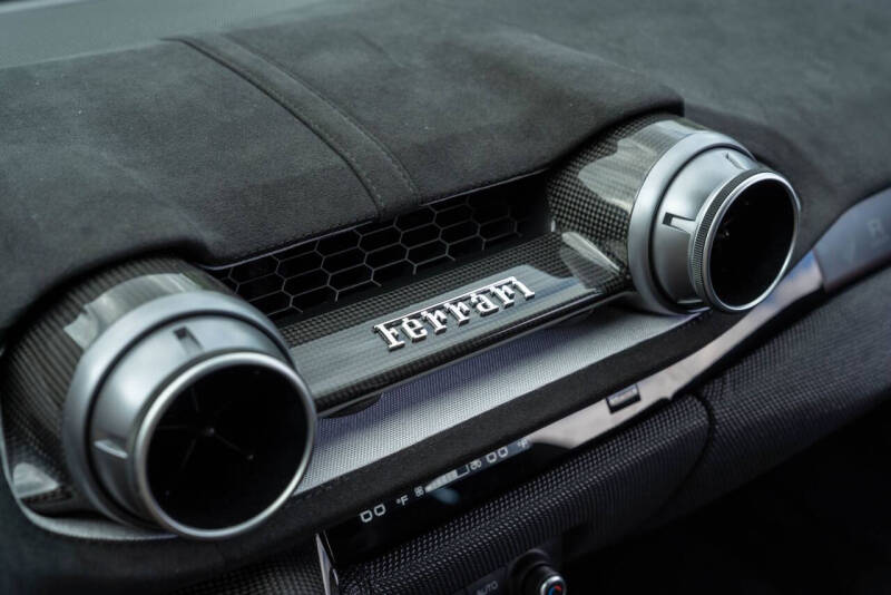 2023 Ferrari 812 Competizione