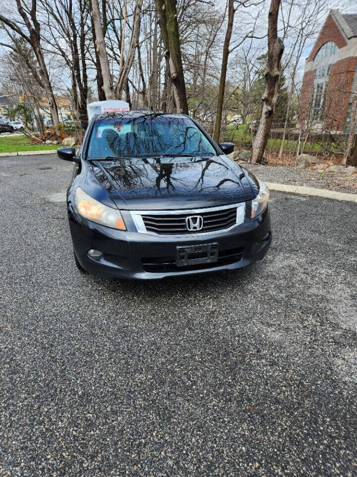 Taktak Auto Group Car Dealer in Tewksbury, MA