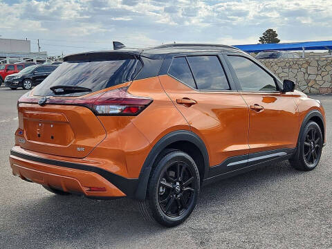 2023 Nissan Kicks SR