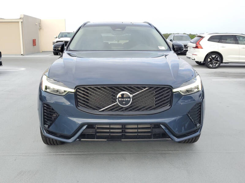 2026 Volvo XC60 T8 Plus