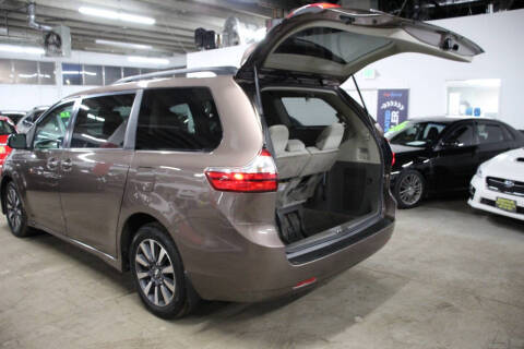 2018 Toyota Sienna LE 7-Passenger