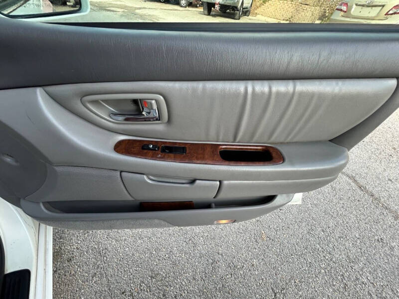 2000 Toyota Avalon XLS