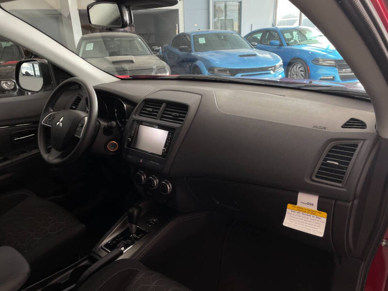 2024 Mitsubishi Outlander Sport ES