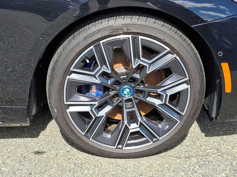 2024 BMW i5 eDrive40