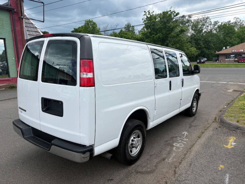 2019 Chevrolet Express 2500