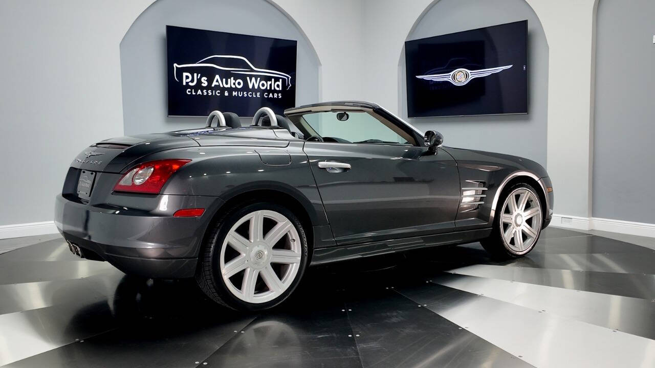 2005 Chrysler Crossfire 6