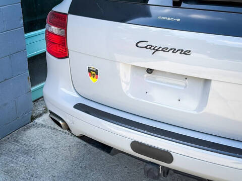 2010 Porsche Cayenne Tiptronic