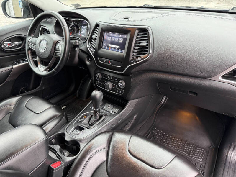 2019 Jeep Cherokee Latitude Plus