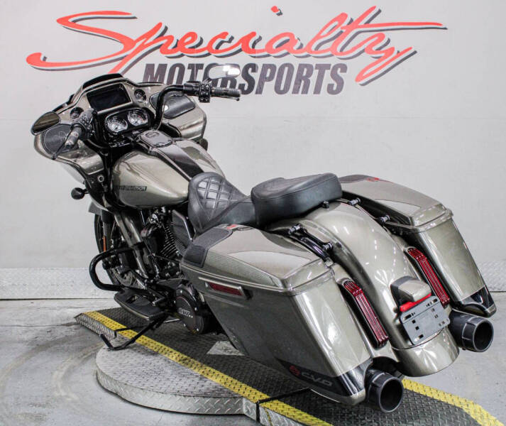 2021 Harley-Davidson CVO Road Glide