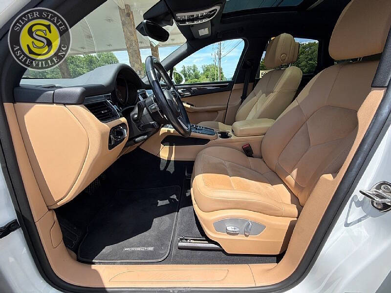 2017 Porsche Macan