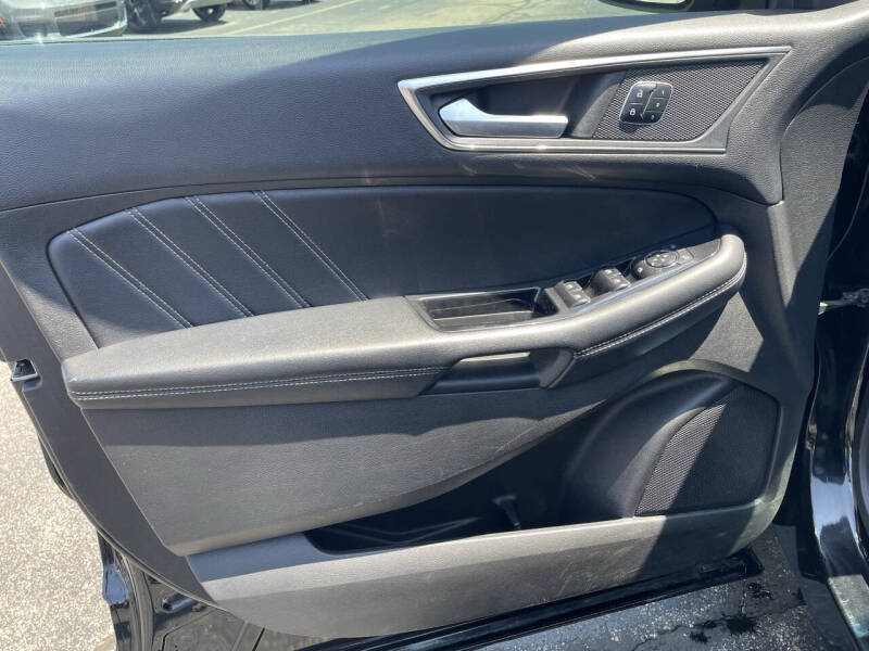 2017 Ford Edge Sport