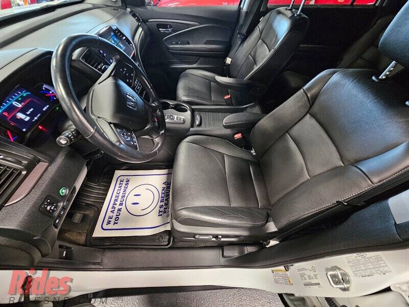 2022 Honda Pilot Black Edition