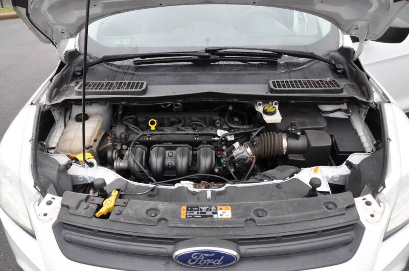 2016 Ford Escape S