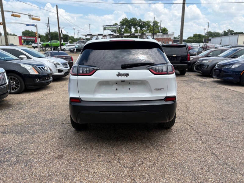 2020 Jeep Cherokee Latitude
