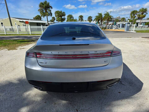 2013 Lincoln MKZ