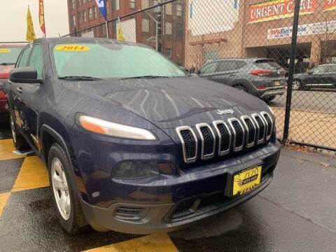 2014 Jeep Cherokee for sale at BHPH AUTO SALES in Newark NJ