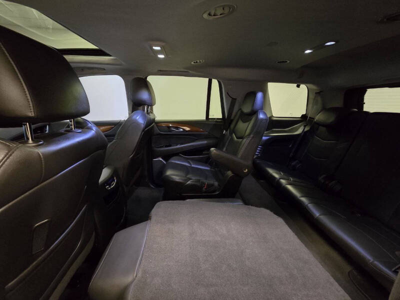 2020 Cadillac Escalade Luxury