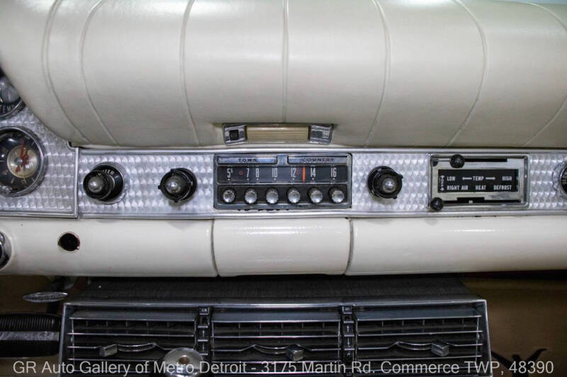 1957 Ford Thunderbird