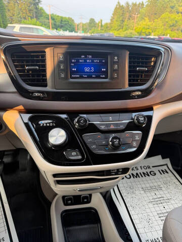2017 Chrysler Pacifica Touring