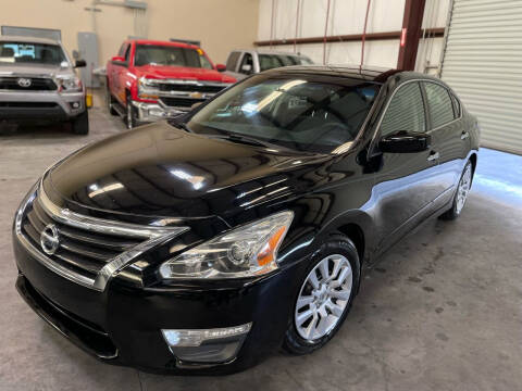 2014 Nissan Altima for sale at Auto Selection Inc. in Houston TX